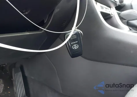 2022 Toyota Rav4 Xle z USA, uszkodzony, nr VIN 2T3W1RFV2NC209632